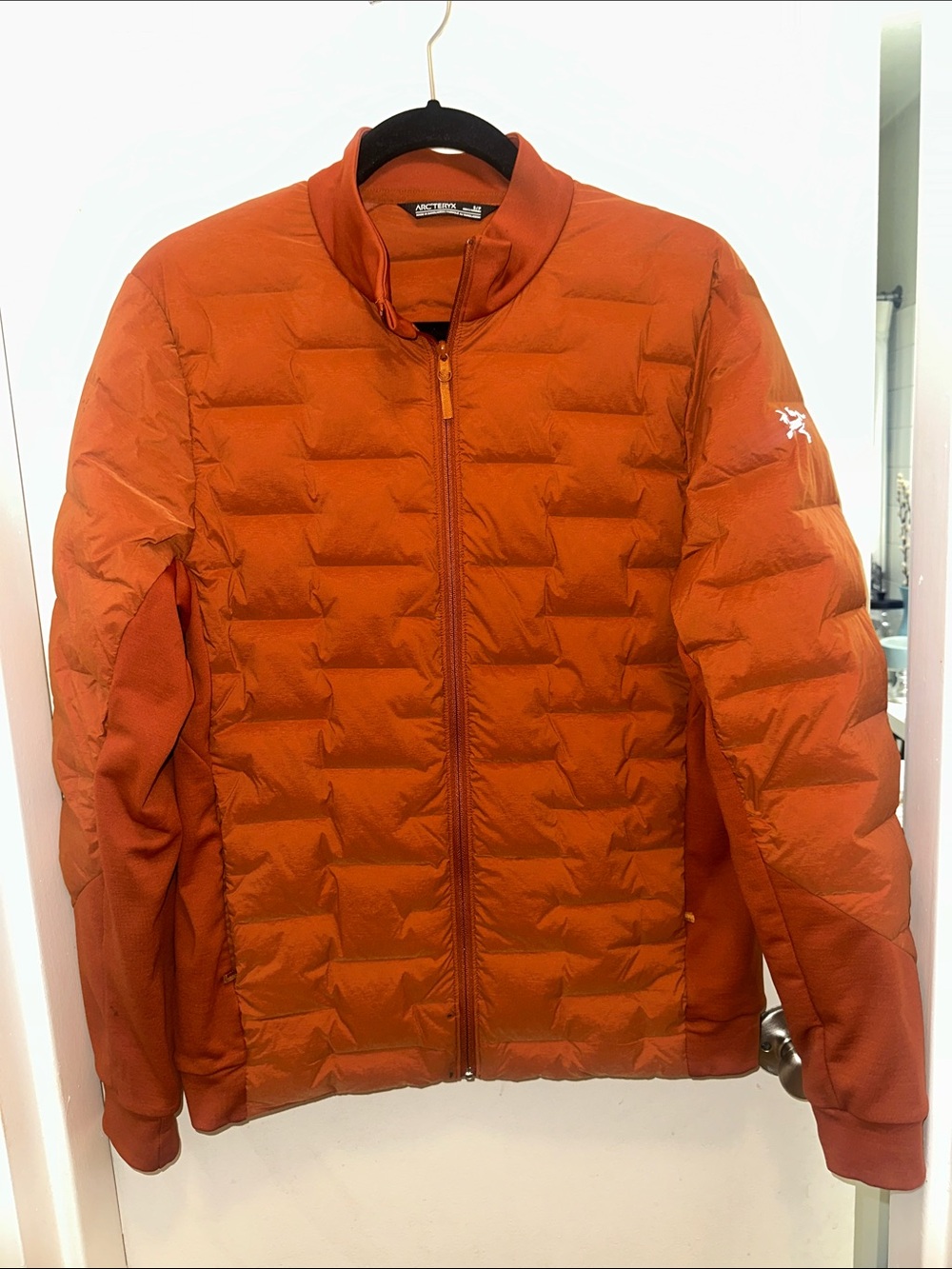 Arc'teryx Men's Insulated Jacket - Burnt Orange Size Small